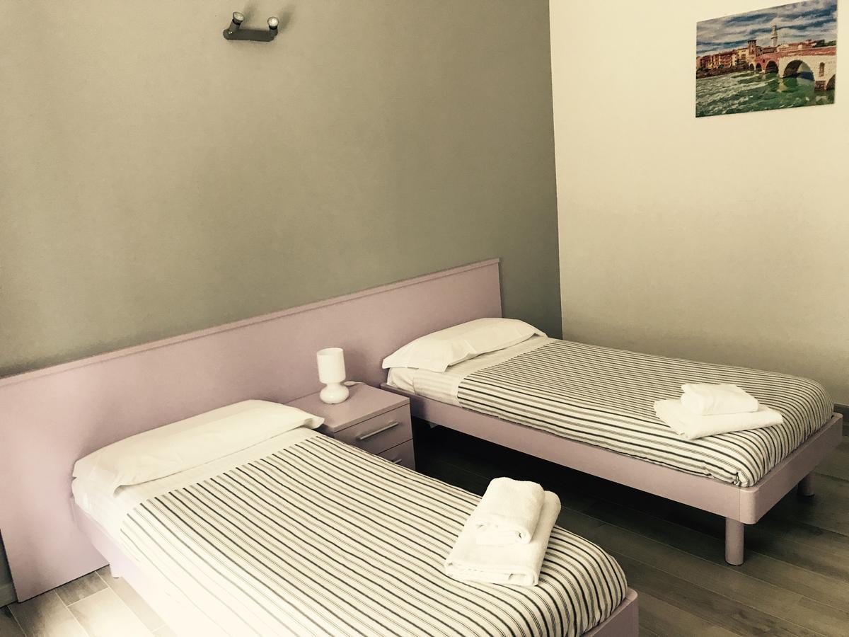 Simoni 10 Hotel Verona Luaran gambar