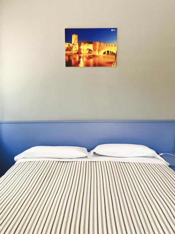 Simoni 10 Hotel Verona Luaran gambar